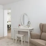 New!charming 2bd Close To Center And Natural Сплит