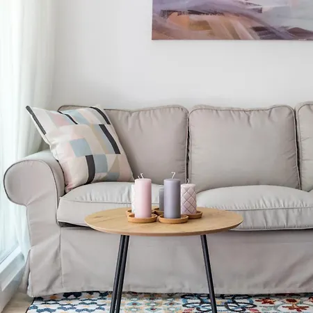 Daire New!charming 2bd Close To Center And Natural