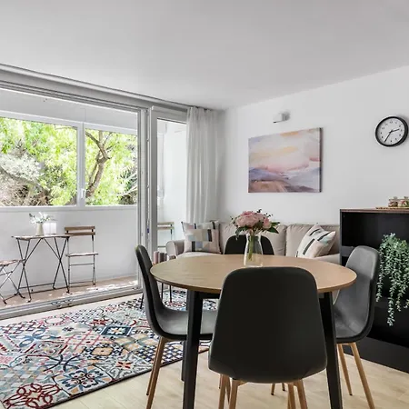 New!charming 2bd Close To Center And Natural * Split