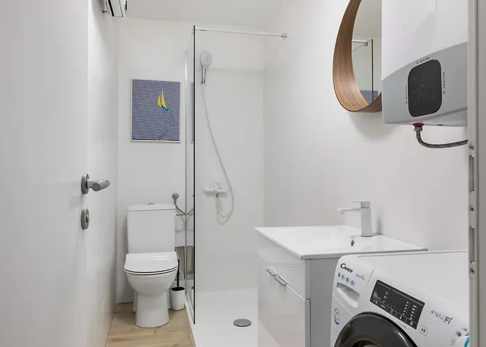 New!charming 2bd Close To Center And Natural *