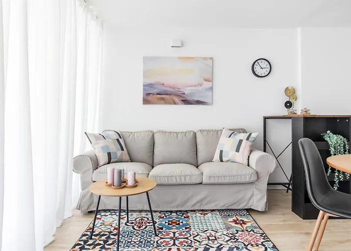 New!charming 2bd Close To Center And Natural 아파트